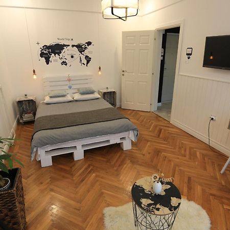 Ceronav Citycenter Galati, Disscount On Google! Lägenhet Exteriör bild