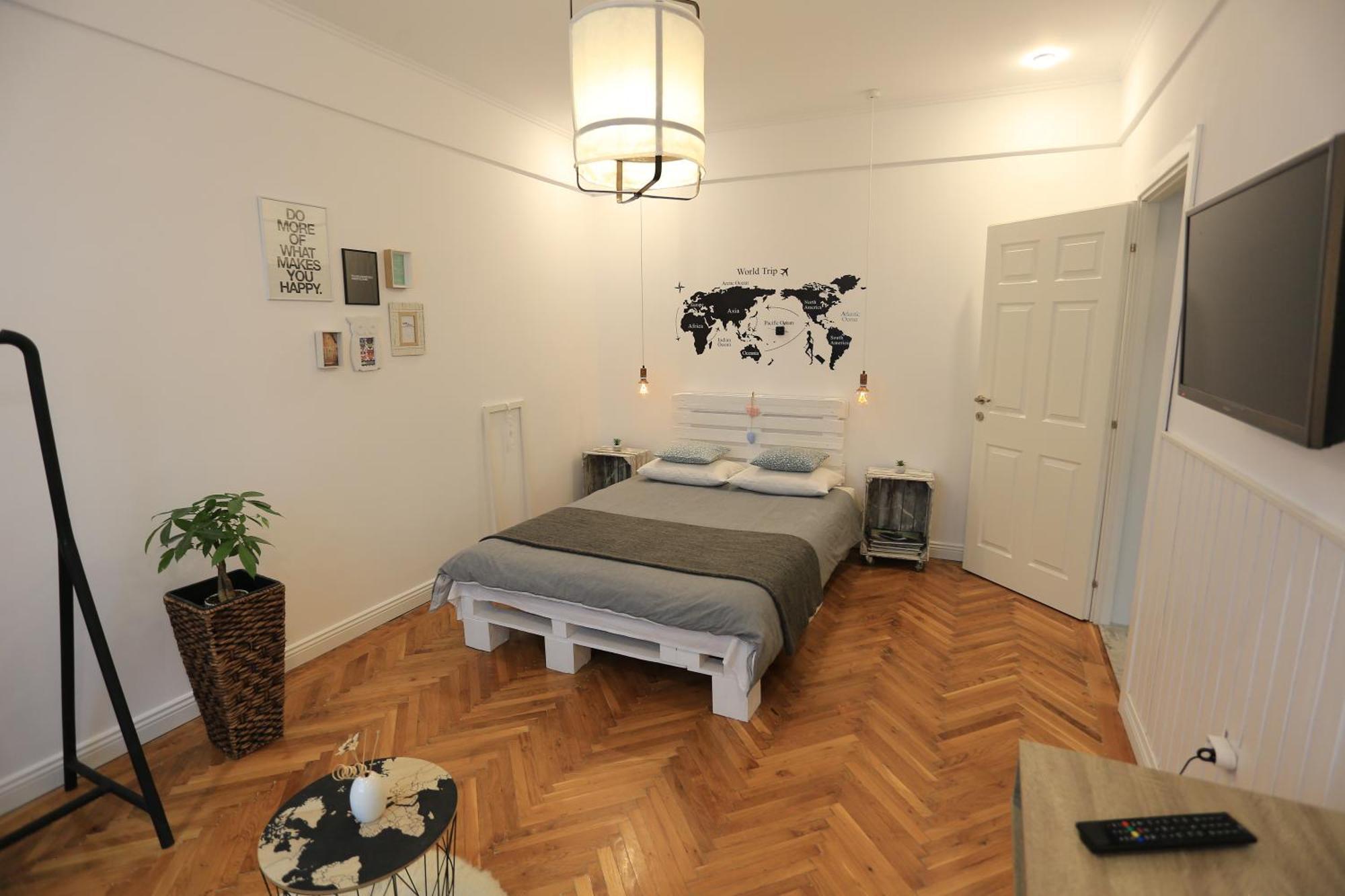 Ceronav Citycenter Galati, Disscount On Google! Lägenhet Exteriör bild